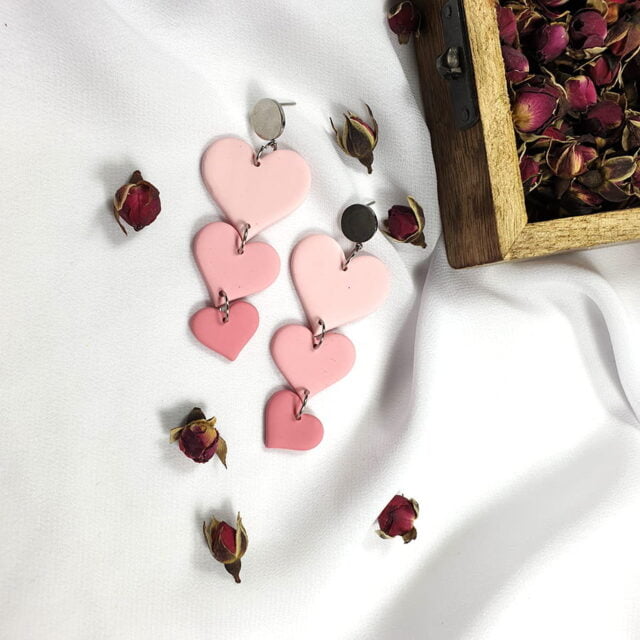 Długie różowe kolczyki - wiszące serca - Od Serca - Smocze Skarby